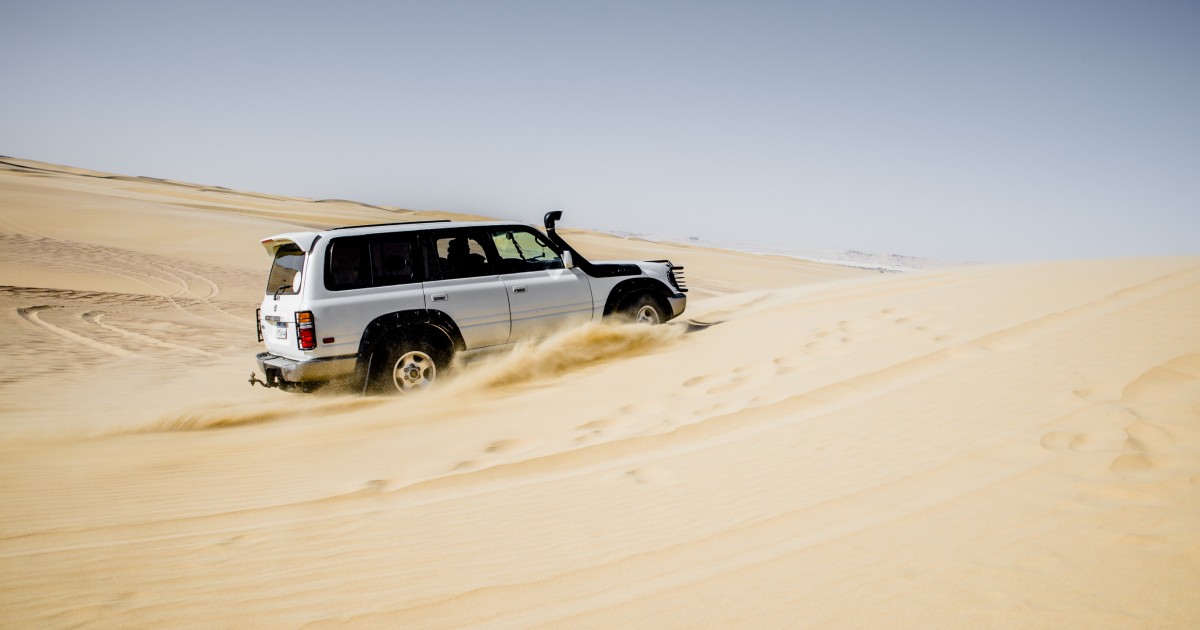 Kahire&den: Sandboarding ve Camel Ride ile 4x4 Çöl Safarisi
